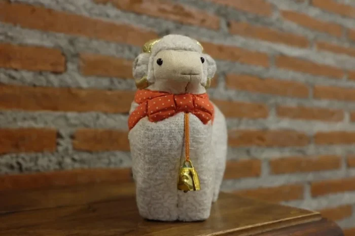Plush toy with accessory close-up
